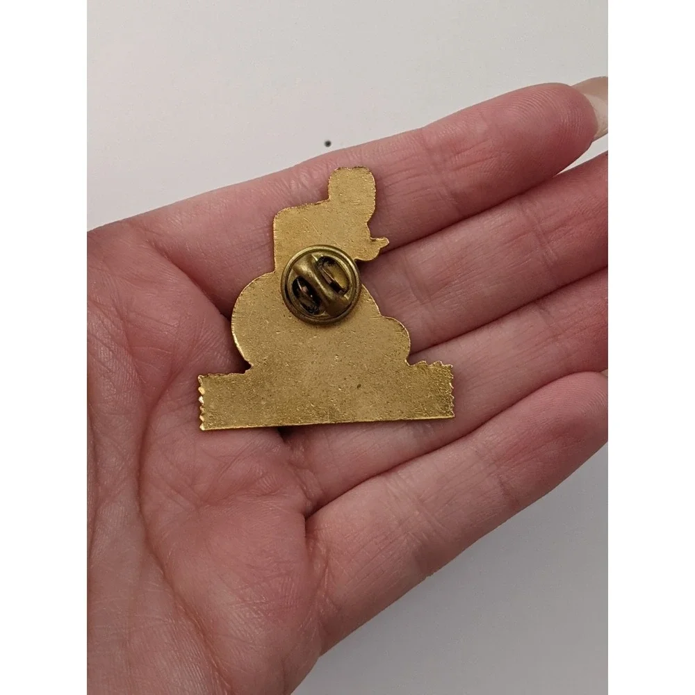 Vintage Davis‎ CA California Lions Club Penny Farthing Bicycle Enamel Lapel Pin